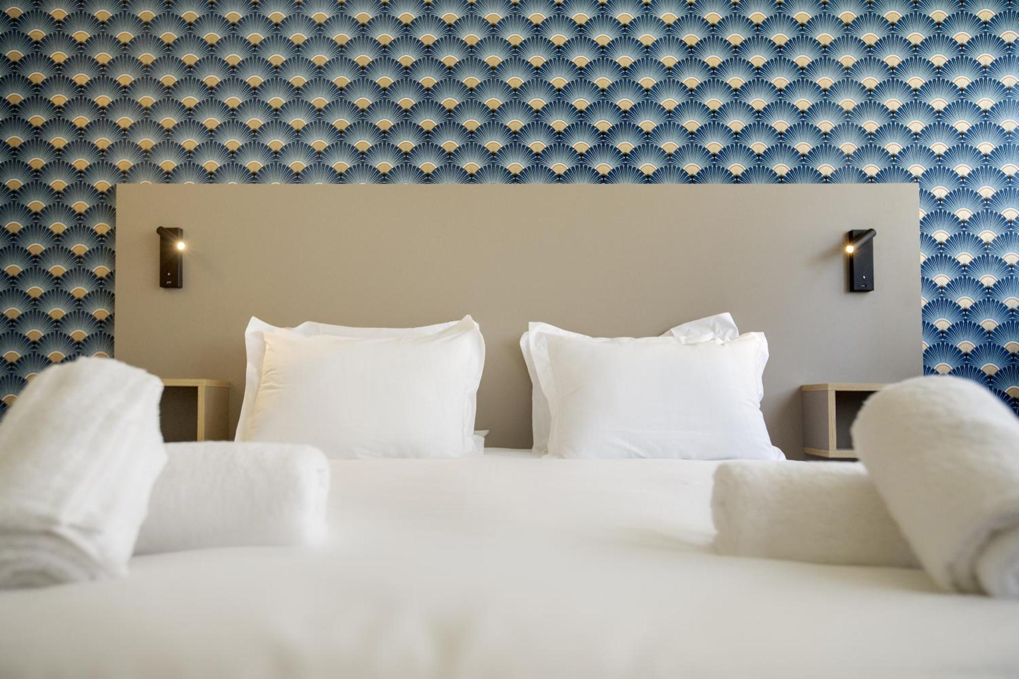 Gab House Hotel Брон Екстериор снимка